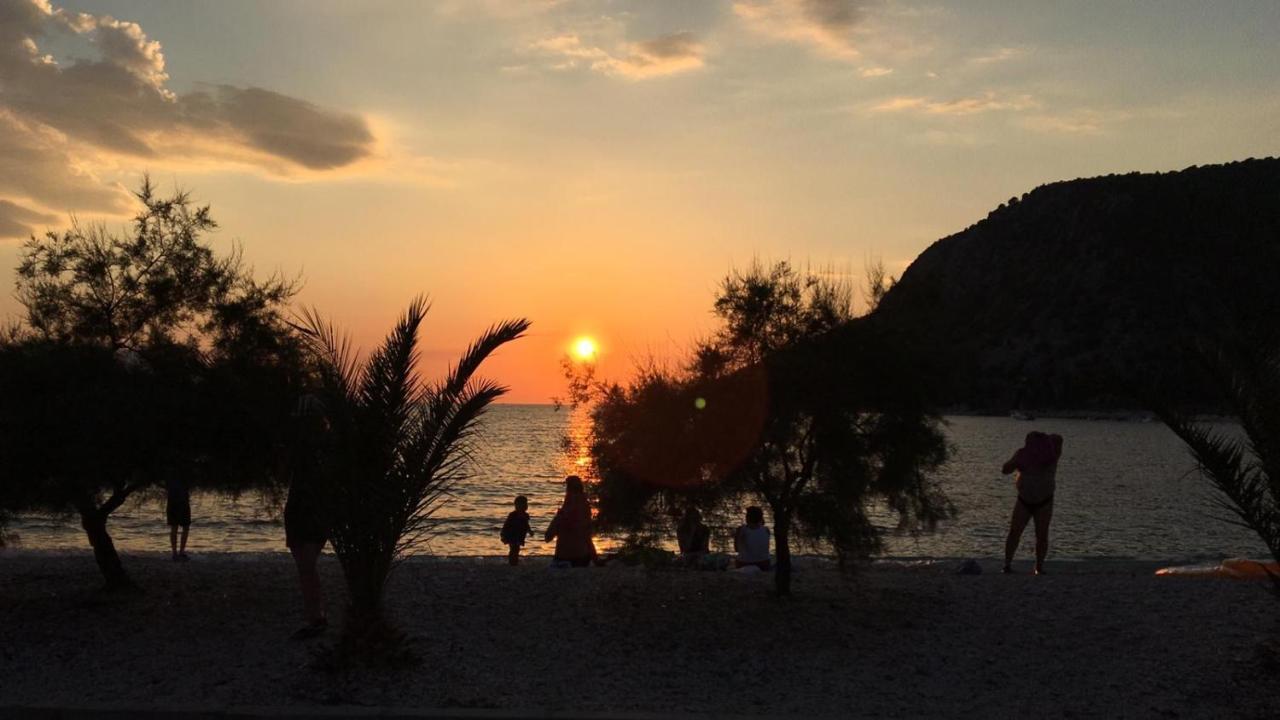 Kuca Za Odmor Bebic, Kremena Villa เคล็ค ภายนอก รูปภาพ